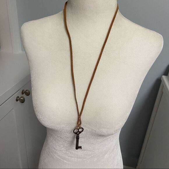 Metal key handmade necklace - Picture 2 of 5